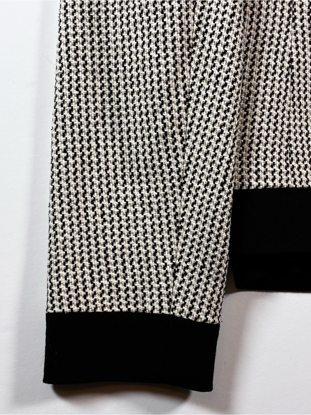 Custom Silk-Wool Suit Black & Creamy White Houndstooth Suit with Mandarin Collar - Picture 5 of 10